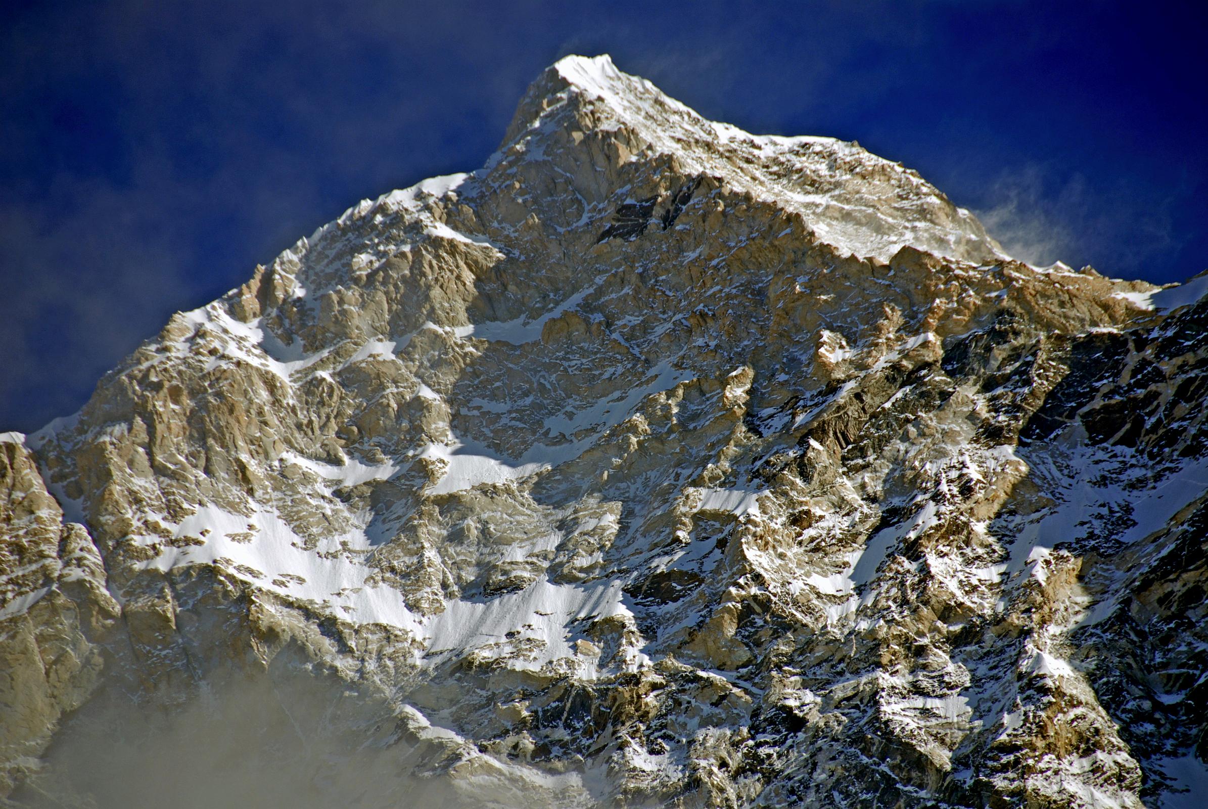 8 3 Makalu Summit Early Morning From Makalu Base Camp South